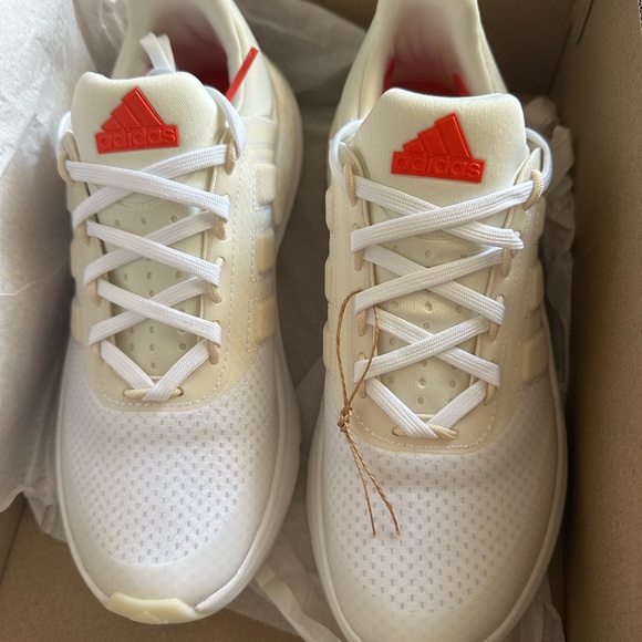 Adidas Women's Cream and White Sneakers - Picture 2 of 3